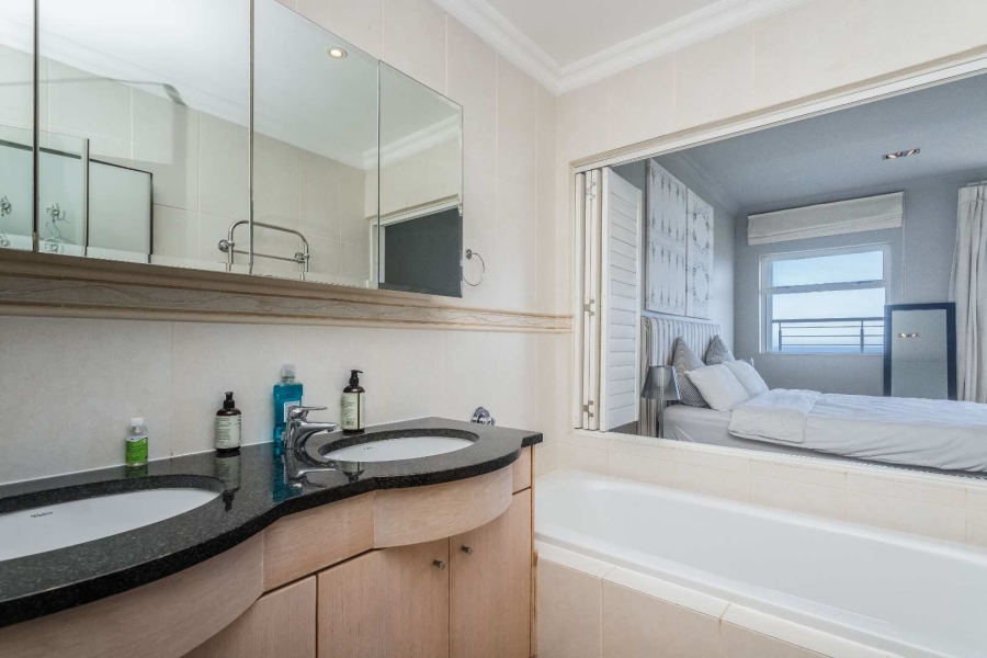 To Let 2 Bedroom Property for Rent in Mouille Point Western Cape